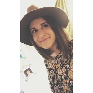 Meet your Posher, Emily